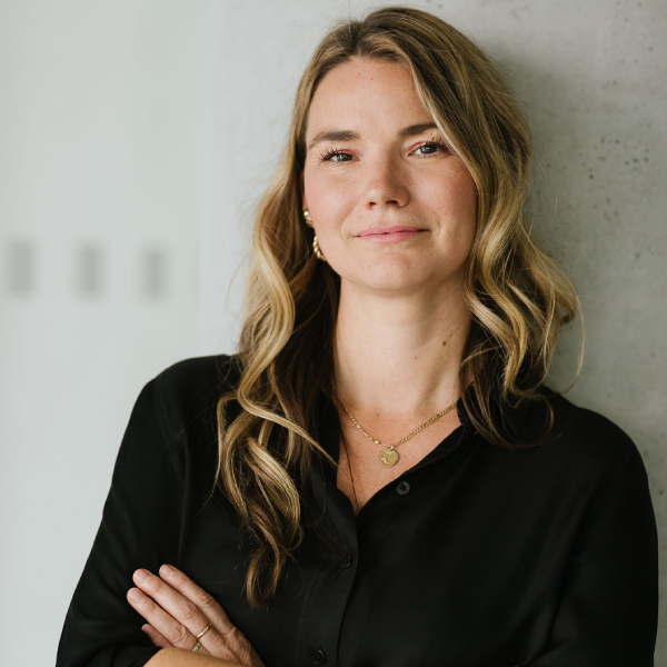 Dr. Laura Hirvi